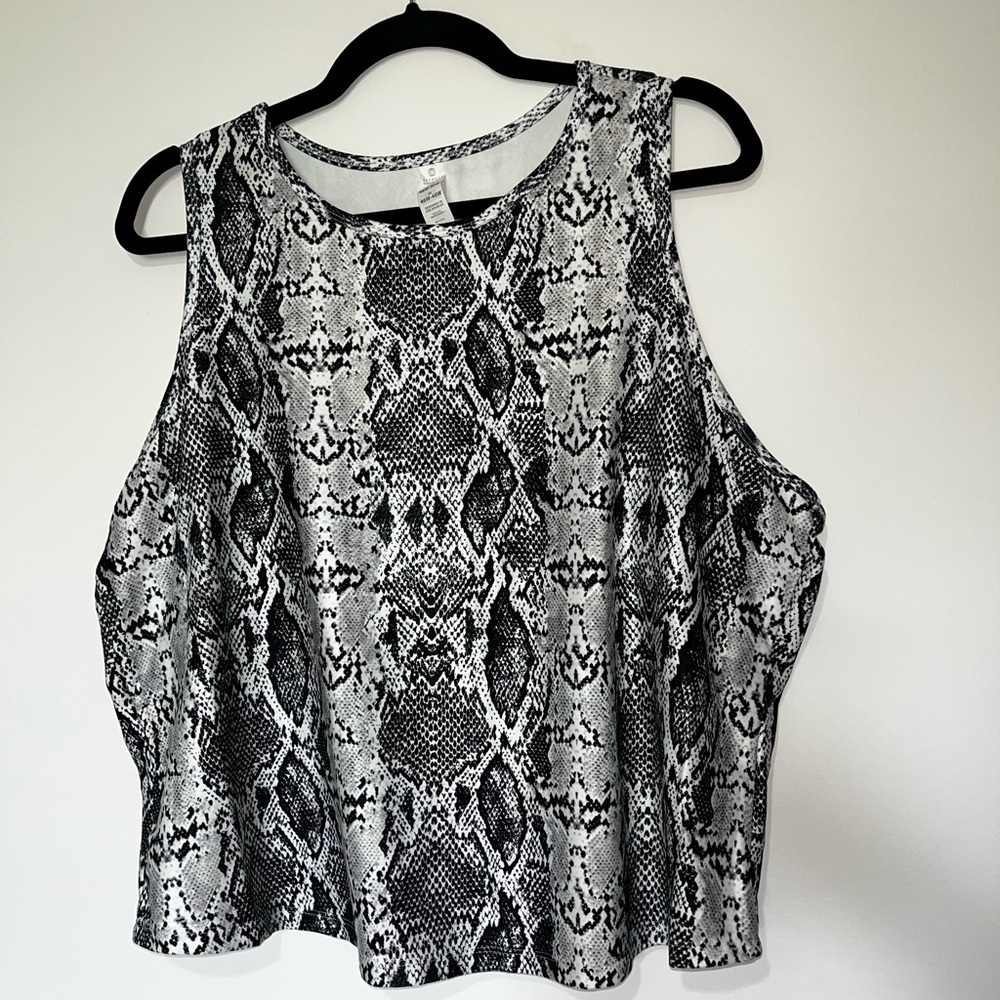 Black and Gray Snake Print Women's Top